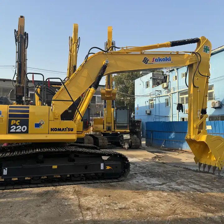 2020 Year Komastu Crawler Excavator Pc220-8 Pc220lc-8 In Excellent Condition,22ton Used Komatsu Excavator For Sale In Shanghai - Гусеничный экскаватор: фото 2 2020 Year Komastu Crawler Excavator Pc220-8 Pc220lc-8 In Excellent Condition,22ton Used Komatsu Excavator For Sale In Shanghai - Гусеничный экскаватор: фото 2