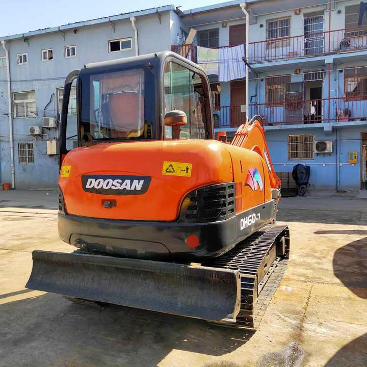 Awesome Performance Korea Imported Small Scale Used Doosan Dh60 Dh55 Dh150 Dx60 Dx225 Excavator - Гусеничный экскаватор: фото 5 Awesome Performance Korea Imported Small Scale Used Doosan Dh60 Dh55 Dh150 Dx60 Dx225 Excavator - Гусеничный экскаватор: фото 5