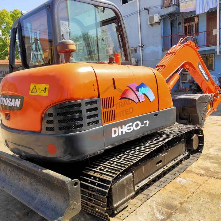 Awesome Performance Korea Imported Small Scale Used Doosan Dh60 Dh55 Dh150 Dx60 Dx225 Excavator in China - Гусеничный экскаватор: фото 4 Awesome Performance Korea Imported Small Scale Used Doosan Dh60 Dh55 Dh150 Dx60 Dx225 Excavator in China - Гусеничный экскаватор: фото 4