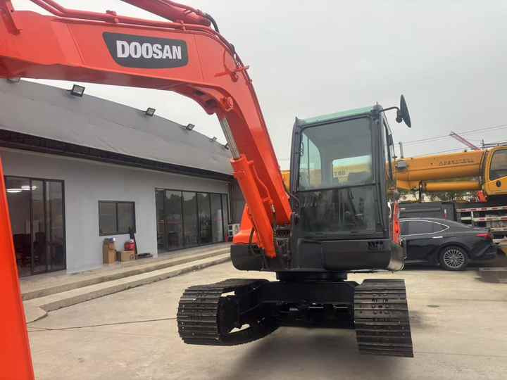 Doosan DX60 DX60-9c DH60-7 DX60W DX80 DX75 DX55 DH35 DH55 Used Mini Excavator Mas Maquinaria Municipal Y Ambiental - Экскаватор: фото 3 Doosan DX60 DX60-9c DH60-7 DX60W DX80 DX75 DX55 DH35 DH55 Used Mini Excavator Mas Maquinaria Municipal Y Ambiental - Экскаватор: фото 3