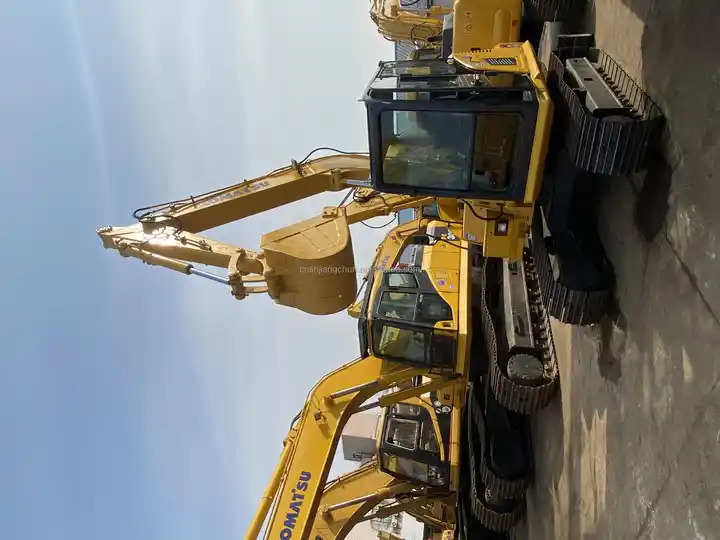 Good Condition Komatsu Used PC70-8 Hydraulic Crawler Excavator Suitable For Construction/ Agriculture Digging - Гусеничный экскаватор: фото 4 Good Condition Komatsu Used PC70-8 Hydraulic Crawler Excavator Suitable For Construction/ Agriculture Digging - Гусеничный экскаватор: фото 4
