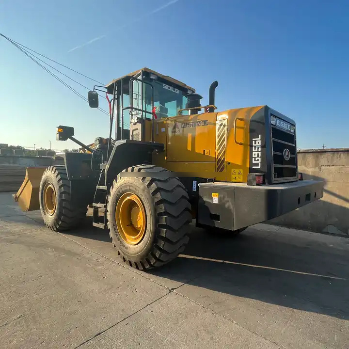 Good Condition SDLG Wheel Loader Used SDLG 956 Loader with good condition and powerful capacity at Cheap Price For Sale - Колёсный погрузчик: фото 1 Good Condition SDLG Wheel Loader Used SDLG 956 Loader with good condition and powerful capacity at Cheap Price For Sale - Колёсный погрузчик: фото 1