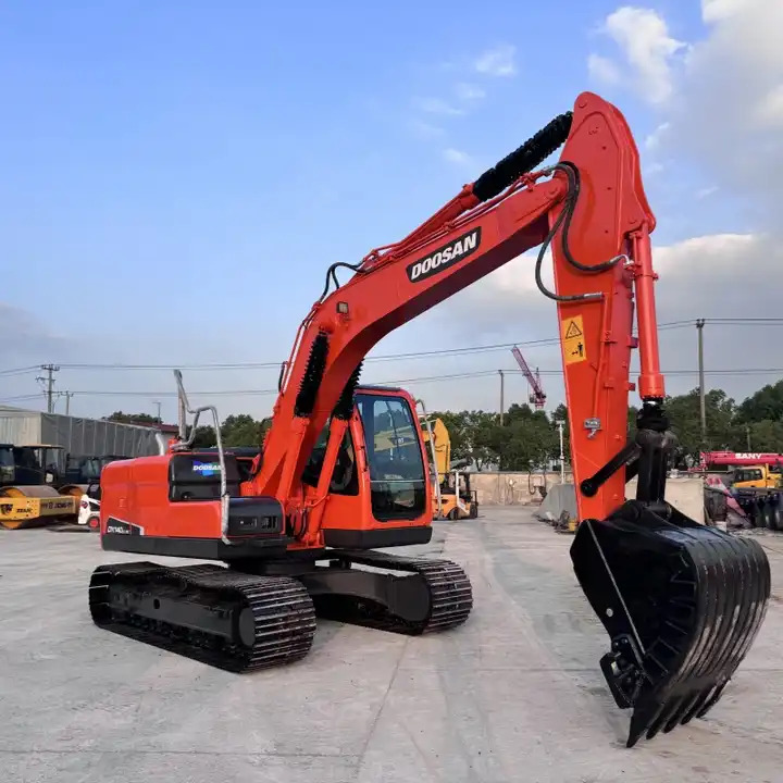 High Quality Doosan Dx300LC Dx140LC Dx60-9c Dx60 Dx225 LC Excavator Dx225 Dx300 Doosan Excavator in Stock for Sale - Гусеничный экскаватор: фото 2 High Quality Doosan Dx300LC Dx140LC Dx60-9c Dx60 Dx225 LC Excavator Dx225 Dx300 Doosan Excavator in Stock for Sale - Гусеничный экскаватор: фото 2