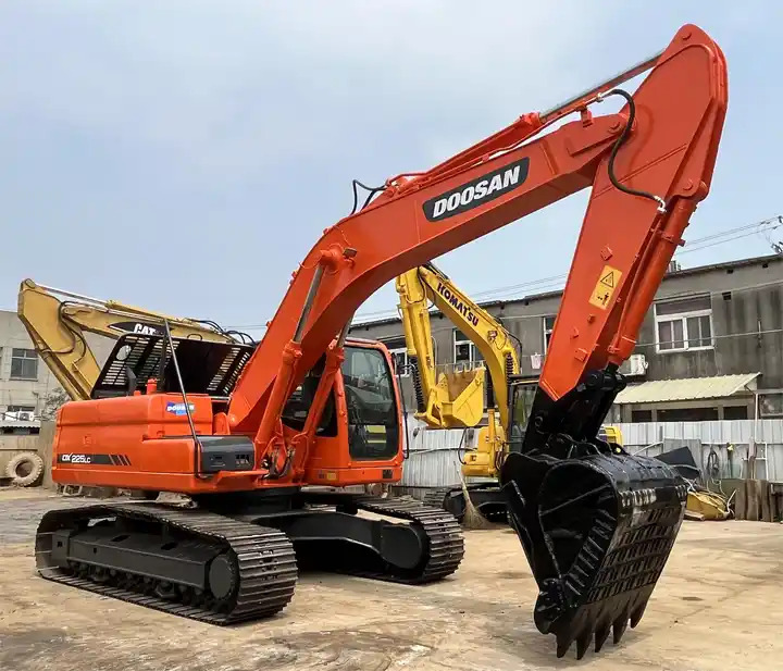 High Quality Korea Made 2019 Year Doosan Brand Dx225 Dx225lc Dx225lca Crawler Excavator - Гусеничный экскаватор: фото 1 High Quality Korea Made 2019 Year Doosan Brand Dx225 Dx225lc Dx225lca Crawler Excavator - Гусеничный экскаватор: фото 1