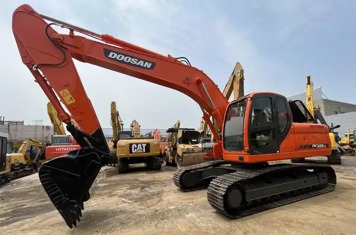 High Quality Korea Made 2019 Year Doosan Brand Dx225 Dx225lc Dx225lca Crawler Excavator - Гусеничный экскаватор: фото 3 High Quality Korea Made 2019 Year Doosan Brand Dx225 Dx225lc Dx225lca Crawler Excavator - Гусеничный экскаватор: фото 3