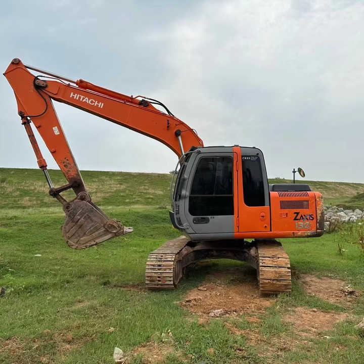 Гусеничный экскаватор Hot sale Used Hitachi ZX120 digger 20ton Excavator second hand excavator: фото 1