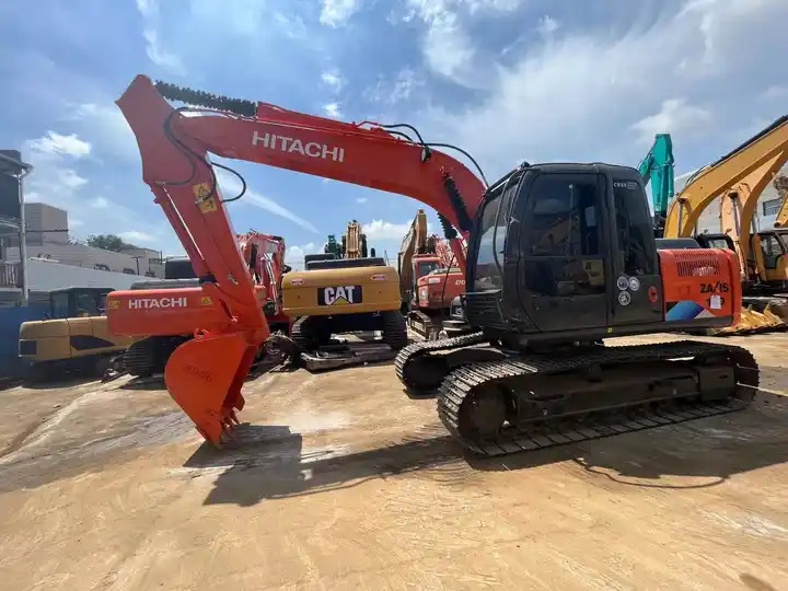 Hot sale Used excavator hitachi zx 120 Japan brand hitachi zaxis 120 excavator 12Ton excavator machine digger - Гусеничный экскаватор: фото 4 Hot sale Used excavator hitachi zx 120 Japan brand hitachi zaxis 120 excavator 12Ton excavator machine digger - Гусеничный экскаватор: фото 4