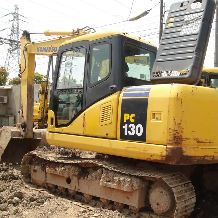 Hot sale low price Komatsu PC130-7 medium used machine hydraulic crawler backhoe digger 13ton used excavators - Гусеничный экскаватор: фото 1 Hot sale low price Komatsu PC130-7 medium used machine hydraulic crawler backhoe digger 13ton used excavators - Гусеничный экскаватор: фото 1