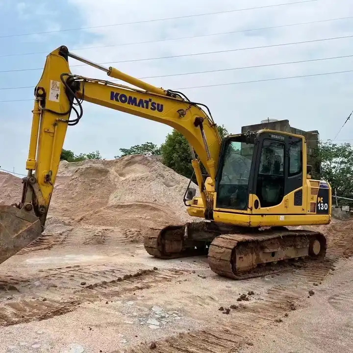 Hot sale used komatsu medium excavator PC130-7 /KOMATSU 130-7/ used japanese komatsu excavator 13 ton - Гусеничный экскаватор: фото 1 Hot sale used komatsu medium excavator PC130-7 /KOMATSU 130-7/ used japanese komatsu excavator 13 ton - Гусеничный экскаватор: фото 1
