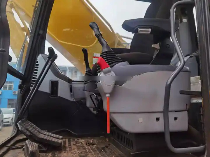 Гусеничный экскаватор Lower working hours used komatsu pc300-7 excavator/good price japan used komatsu excavator pc300-7 30t: фото 6