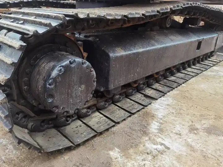 Popular Second Hand Hitachi Excavator Ex200 Used Hitachi Crawler Digger Original Made In Japan at Low Price For Sale - Гусеничный экскаватор: фото 4 Popular Second Hand Hitachi Excavator Ex200 Used Hitachi Crawler Digger Original Made In Japan at Low Price For Sale - Гусеничный экскаватор: фото 4