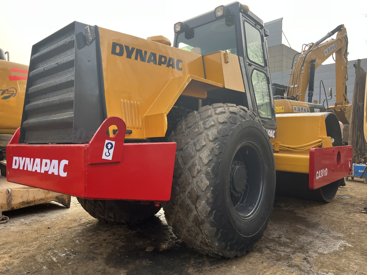 Used Original Dynapac Ca301d Road Rooller in high quality and cheap price with good operating in shanghai for Sale - Компактор: фото 5 Used Original Dynapac Ca301d Road Rooller in high quality and cheap price with good operating in shanghai for Sale - Компактор: фото 5