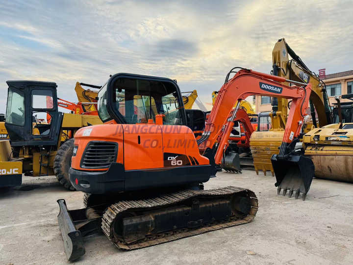 Used excavator doosan dx60  excavators earth-moving machinery doosan dx60 dx80 dx75 dx225 dh60 dh60-7for sale в лизинг Used excavator doosan dx60  excavators earth-moving machinery doosan dx60 dx80 dx75 dx225 dh60 dh60-7for sale: фото 6