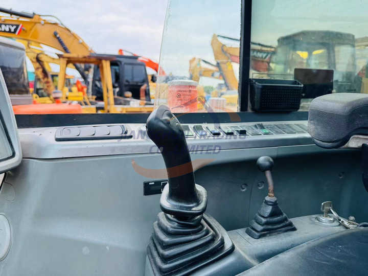 Used excavator doosan dx60 excavators earth-moving machinery doosan dx60 dx80 dx75 dx225 dh60 dh60-7for sale - Гусеничный экскаватор: фото 2 Used excavator doosan dx60 excavators earth-moving machinery doosan dx60 dx80 dx75 dx225 dh60 dh60-7for sale - Гусеничный экскаватор: фото 2
