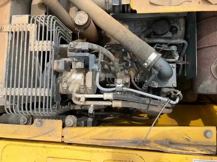 Used komatsu medium excavator PC130-7 /KOMATSU 130-7/ used japanese komatsu excavator 13 ton for sale - Гусеничный экскаватор: фото 4 Used komatsu medium excavator PC130-7 /KOMATSU 130-7/ used japanese komatsu excavator 13 ton for sale - Гусеничный экскаватор: фото 4