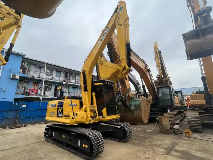 Perfect performance japan original low hourS used Komatsu PC130-7 excavator for hot sale - Гусеничный экскаватор: фото 3 Perfect performance japan original low hourS used Komatsu PC130-7 excavator for hot sale - Гусеничный экскаватор: фото 3