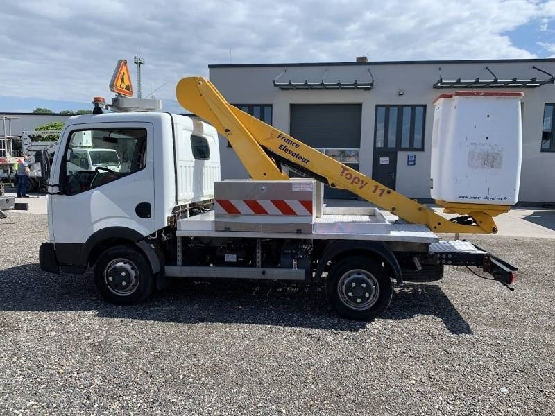 Nissan Cabstar France Elevateur Topy 11 - 11 m - Грузовик с подъемником: фото 5 Nissan Cabstar France Elevateur Topy 11 - 11 m - Грузовик с подъемником: фото 5