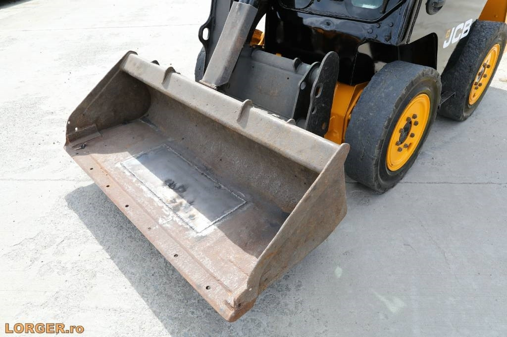 JCB 260 ECO - Мини-погрузчик с бортовым поворотом: фото 5 JCB 260 ECO - Мини-погрузчик с бортовым поворотом: фото 5