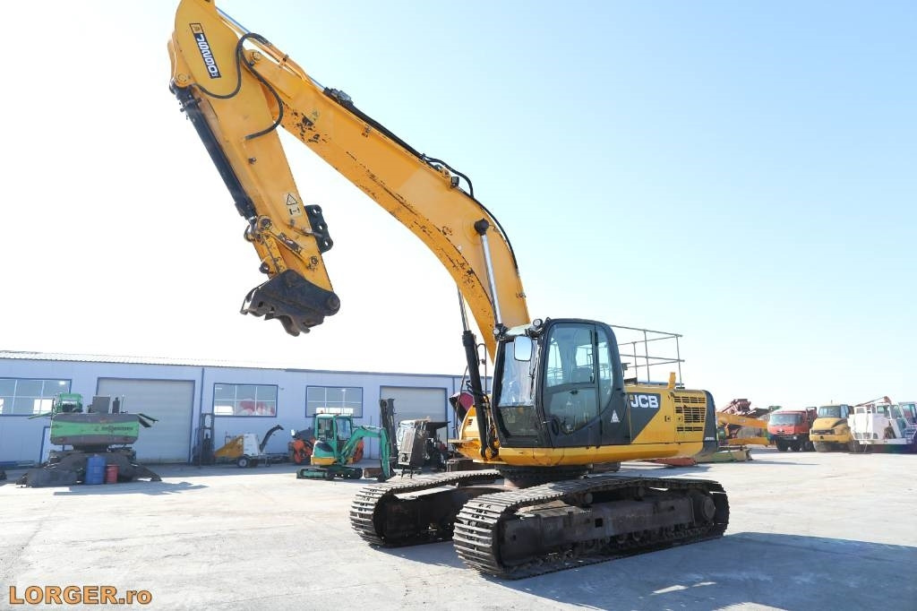 JCB JS 290 LC - Гусеничный экскаватор: фото 1 JCB JS 290 LC - Гусеничный экскаватор: фото 1