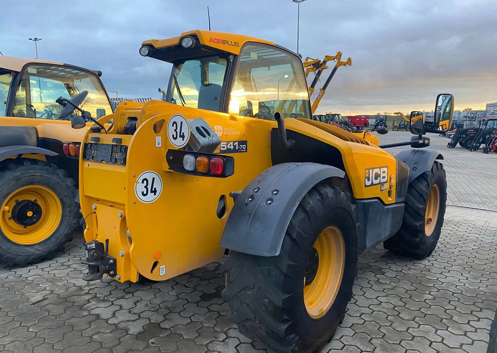 JCB 541-70 - Телескопический погрузчик: фото 3 JCB 541-70 - Телескопический погрузчик: фото 3
