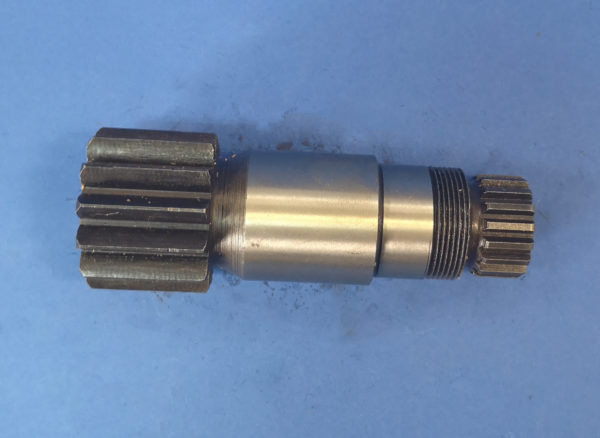 010180A, 5712662240 Wałek silnika obrotu Terex TC20, Schaeff HR2.0 - Поворотный редуктор для Строительной техники: фото 2 010180A, 5712662240 Wałek silnika obrotu Terex TC20, Schaeff HR2.0 - Поворотный редуктор для Строительной техники: фото 2