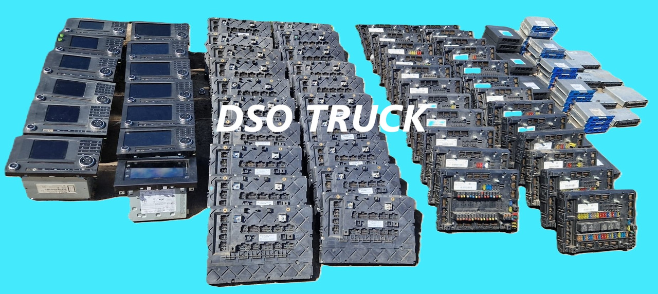 Radio Nawigacja Bosch Mercedes Actros MP4  - Запчасти: фото 5 Radio Nawigacja Bosch Mercedes Actros MP4  - Запчасти: фото 5