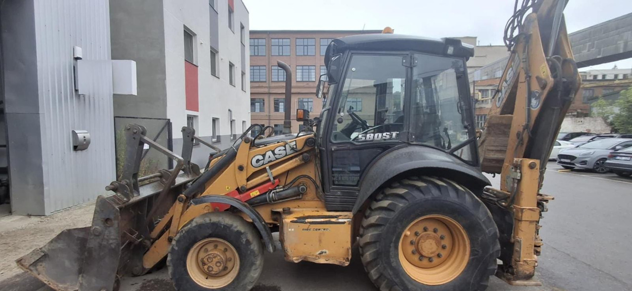 CASE 580ST - Экскаватор-погрузчик: фото 2 CASE 580ST - Экскаватор-погрузчик: фото 2