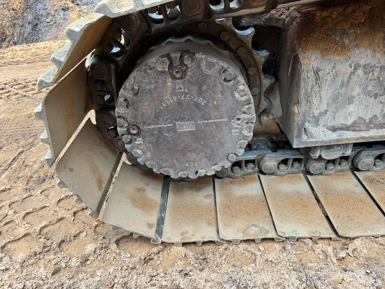 KOMATSU PC210LC-11 - Гусеничный экскаватор: фото 4 KOMATSU PC210LC-11 - Гусеничный экскаватор: фото 4