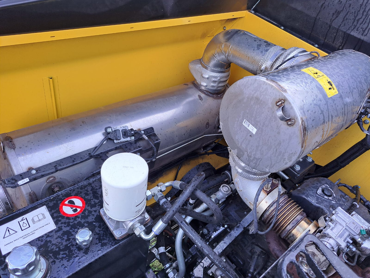 NEW HOLLAND TC 5.90 - Зерноуборочный комбайн: фото 5 NEW HOLLAND TC 5.90 - Зерноуборочный комбайн: фото 5