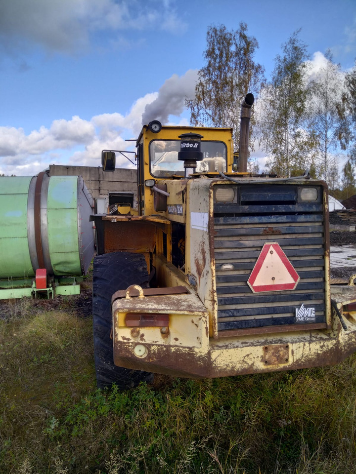 VOLVO L120 - Колёсный погрузчик: фото 3 VOLVO L120 - Колёсный погрузчик: фото 3