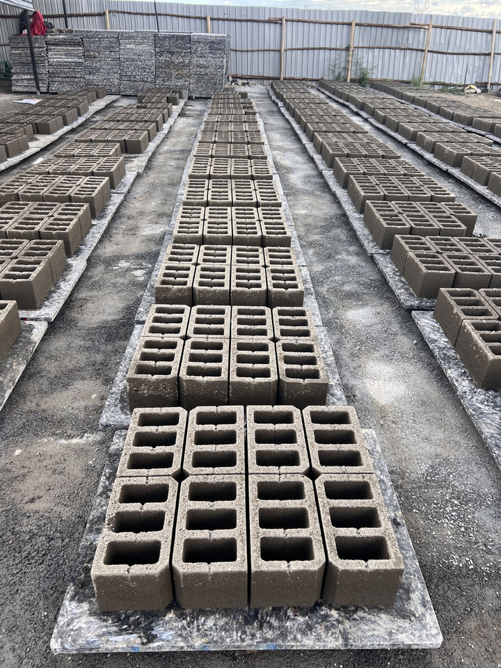 Вибропресс PRS-1000 Semi-Automatic Block Making Machine: фото 9 Вибропресс PRS-1000 Semi-Automatic Block Making Machine: фото 9