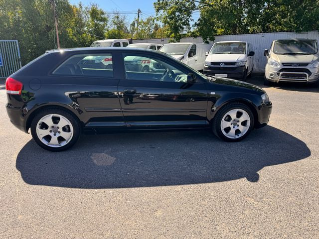 Audi A3 2.0 FSI Ambition S3 nur Export!! - Легковой автомобиль: фото 5 Audi A3 2.0 FSI Ambition S3 nur Export!! - Легковой автомобиль: фото 5