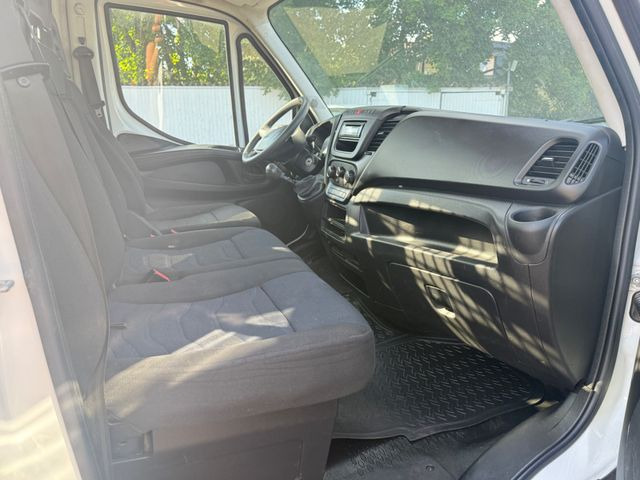 Малотоннажный бортовой грузовик Iveco Daily 35 S 12: фото 12