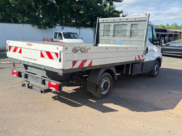 Малотоннажный бортовой грузовик Iveco Daily 35 S 12: фото 8