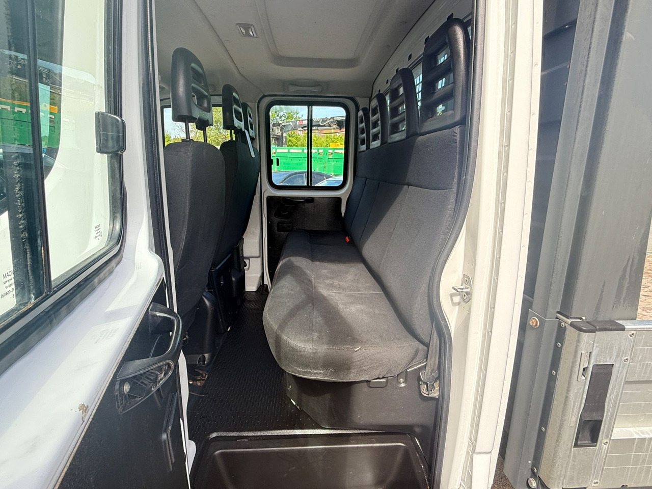 Малотоннажный бортовой грузовик Iveco Daily Doppelkabine 35 S 130 7 Sitzer: фото 14
