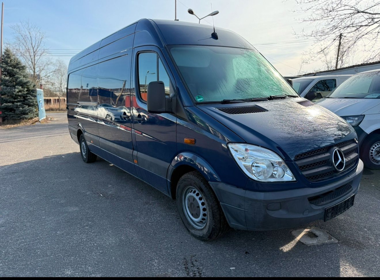 Mercedes-Benz Sprinter Kasten 316 CDI - Цельнометаллический фургон: фото 2 Mercedes-Benz Sprinter Kasten 316 CDI - Цельнометаллический фургон: фото 2