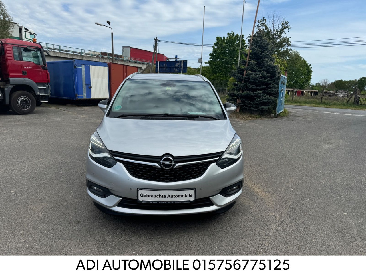 Пассажирский фургон Opel Zafira Tourer: фото 1