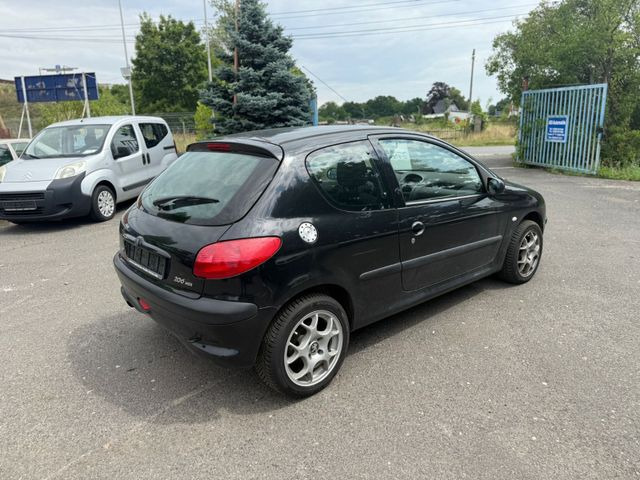 Peugeot 206 1.4 HDi - Седан: фото 5 Peugeot 206 1.4 HDi - Седан: фото 5