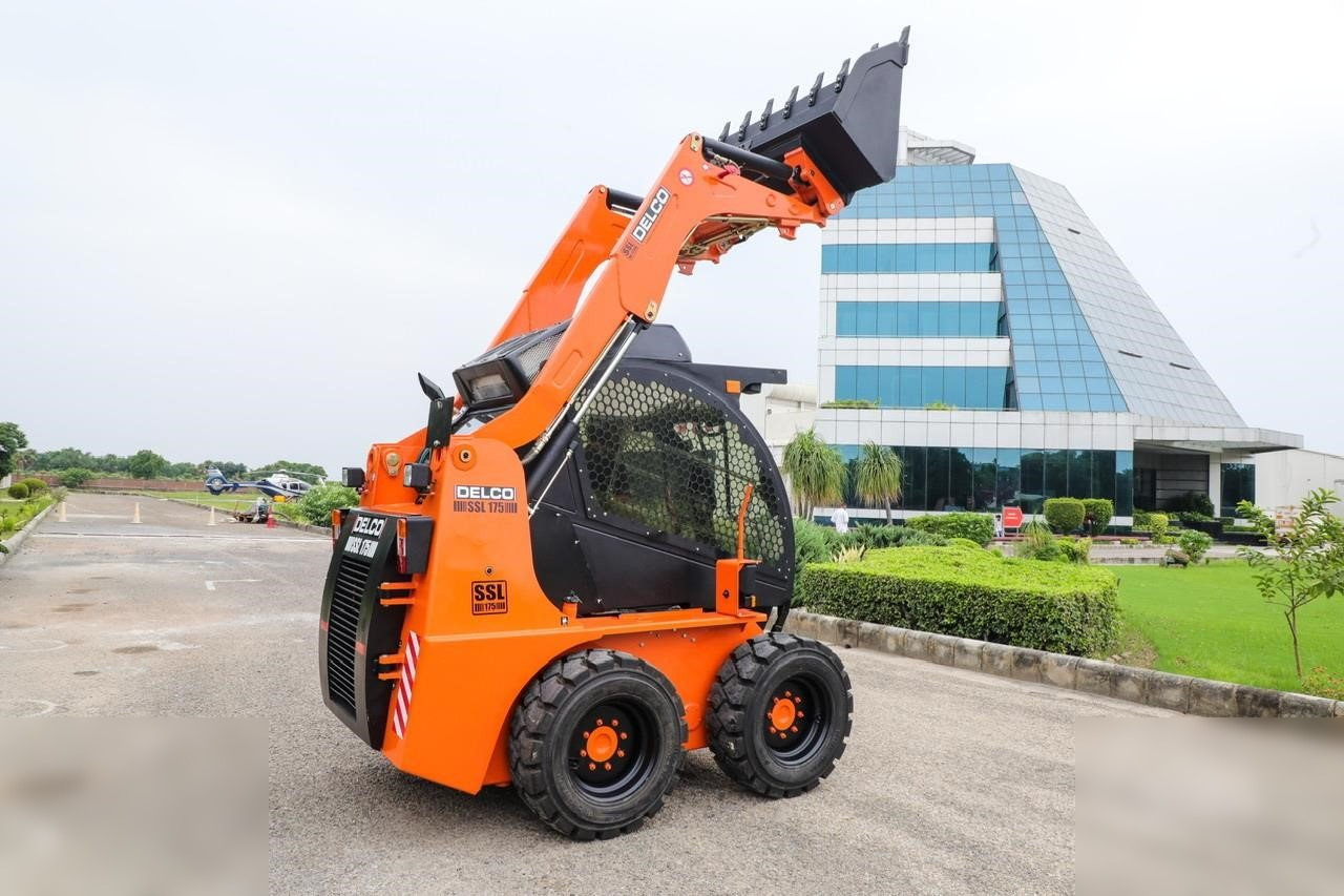 Новый Мини-погрузчик с бортовым поворотом DELCO SSL175: фото 14