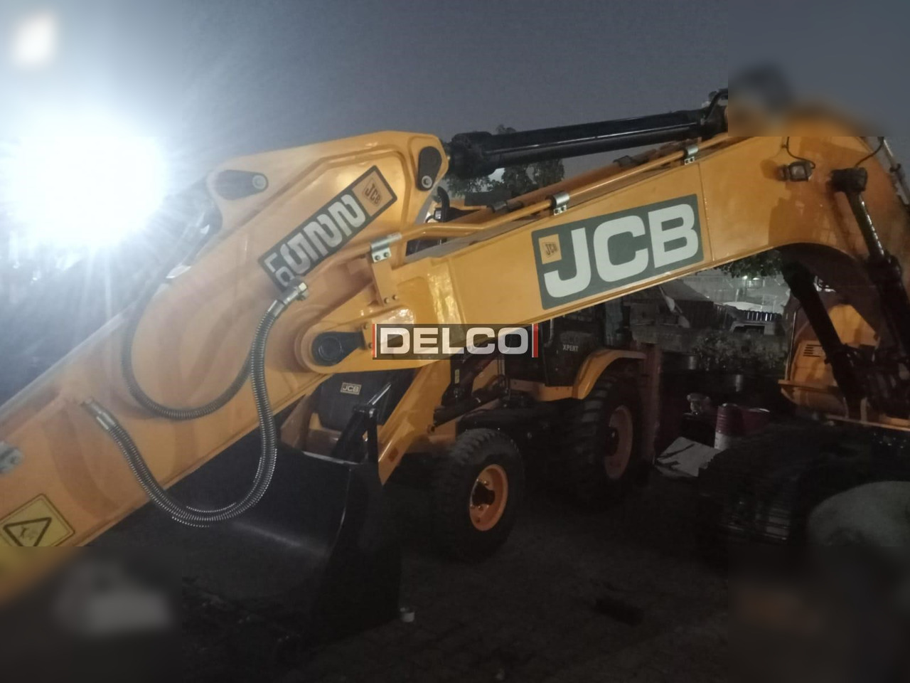 JCB 225 LC - Гусеничный экскаватор: фото 4 JCB 225 LC - Гусеничный экскаватор: фото 4