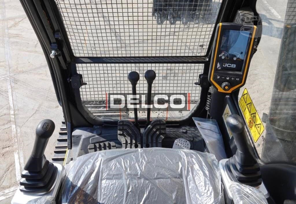 JCB 225 LC - Гусеничный экскаватор: фото 3 JCB 225 LC - Гусеничный экскаватор: фото 3