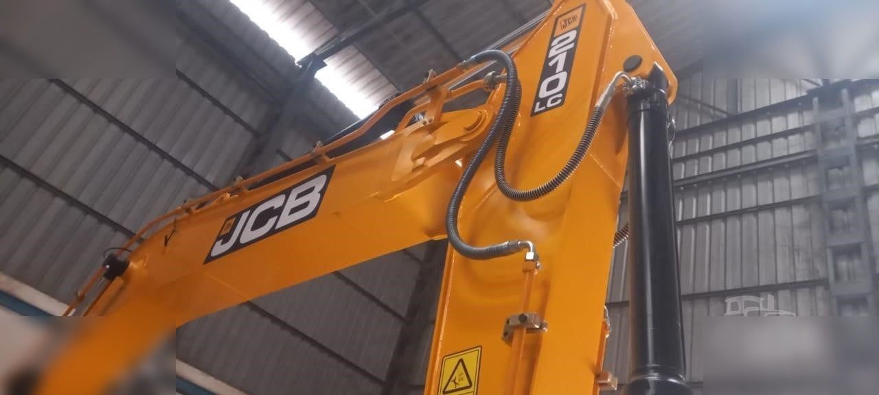 JCB JS210 LC - Гусеничный экскаватор: фото 4 JCB JS210 LC - Гусеничный экскаватор: фото 4