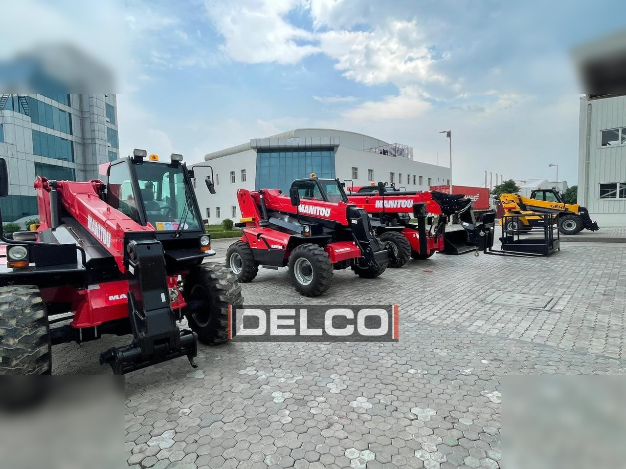 MANITOU MT1740SLT - Телескопический погрузчик: фото 1 MANITOU MT1740SLT - Телескопический погрузчик: фото 1