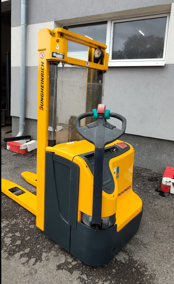 Jungheinrich EJC216 / new paint - Штабелер: фото 4 Jungheinrich EJC216 / new paint - Штабелер: фото 4