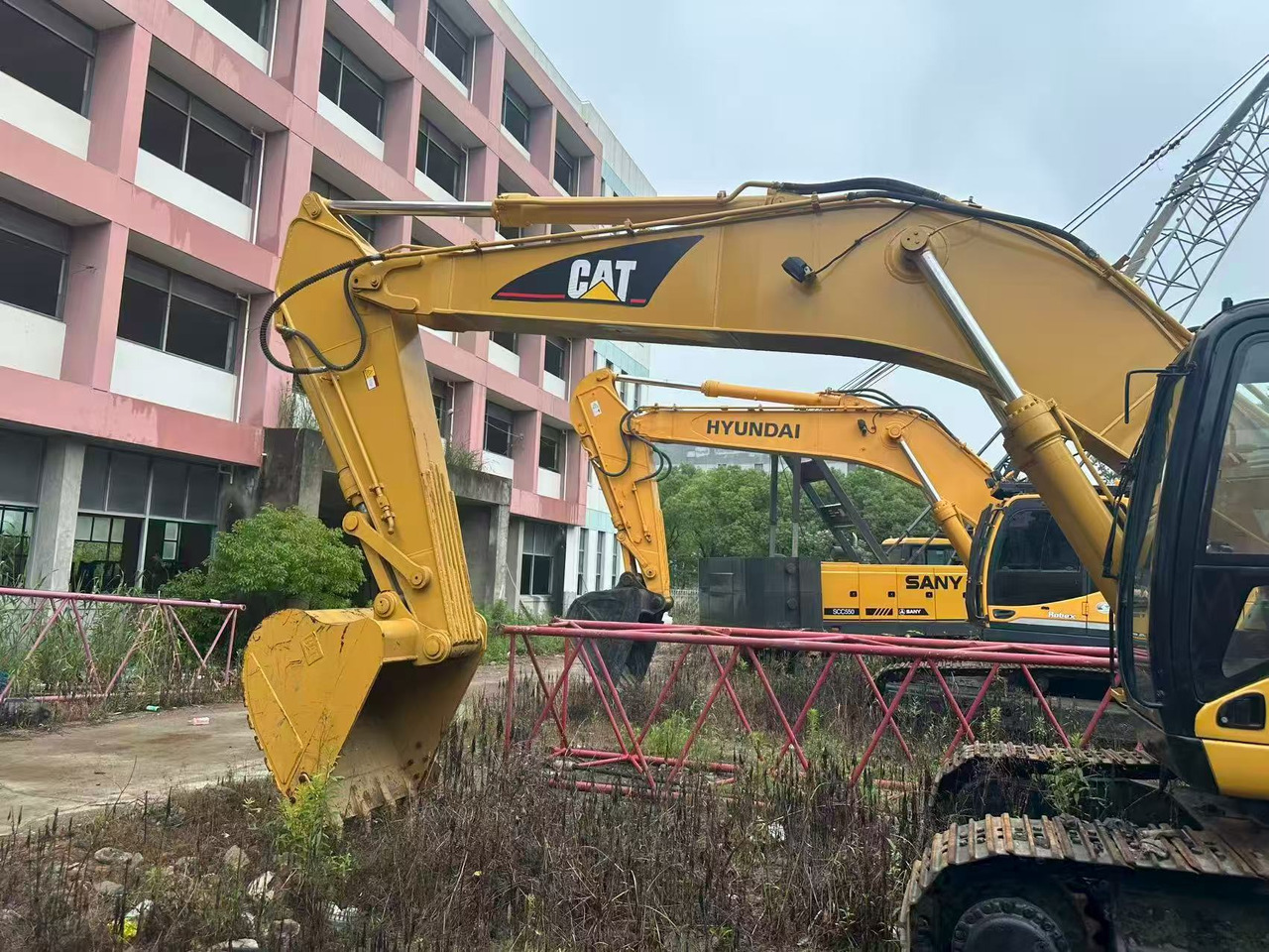CAT 325CL - Гусеничный экскаватор: фото 4 CAT 325CL - Гусеничный экскаватор: фото 4