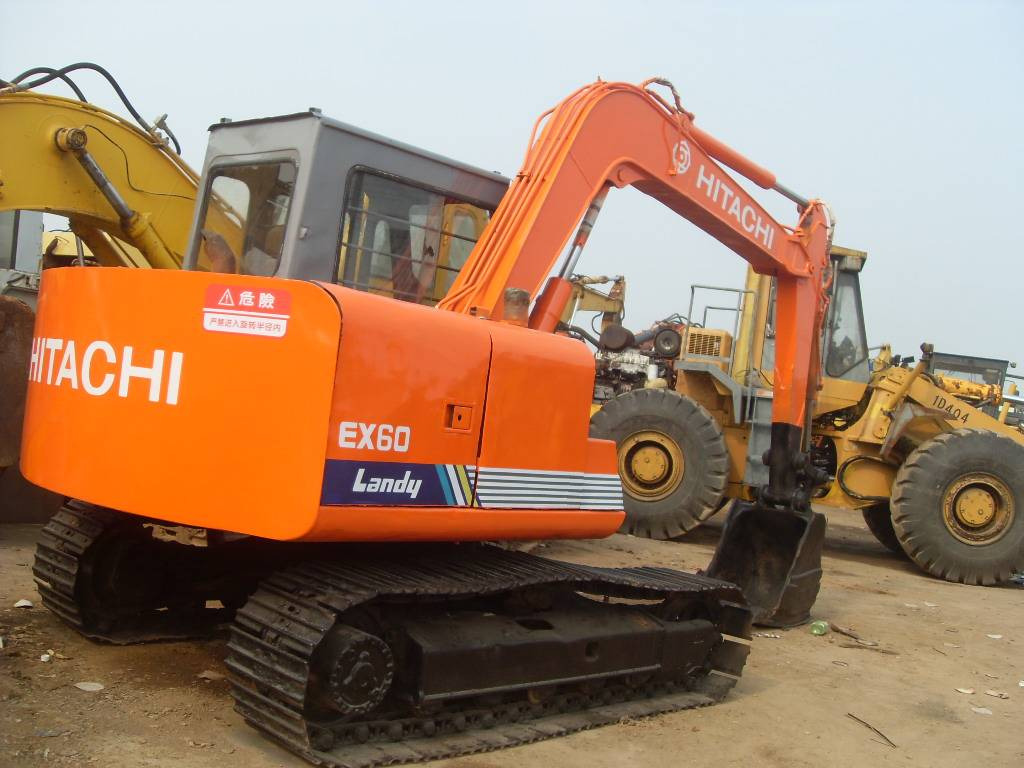 Hitachi EX60 - Мини-экскаватор: фото 1 Hitachi EX60 - Мини-экскаватор: фото 1
