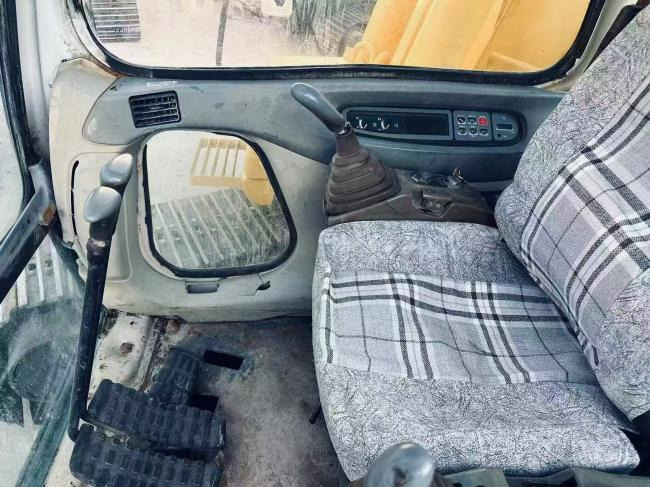 Sumitomo 200 - Гусеничный экскаватор: фото 2 Sumitomo 200 - Гусеничный экскаватор: фото 2