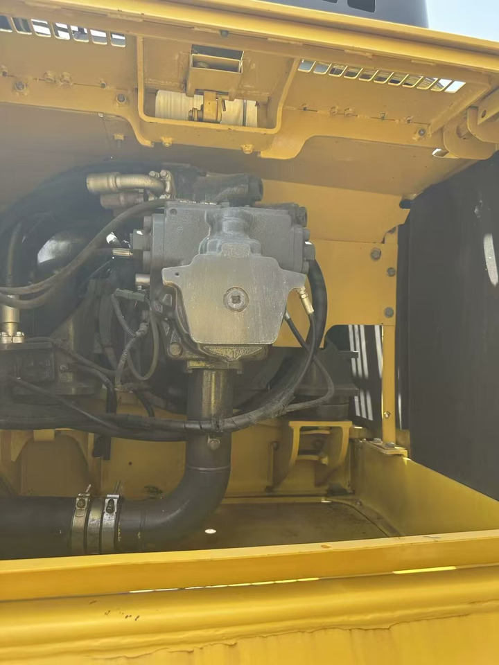 Komatsu pc350 - Гусеничный экскаватор: фото 3 Komatsu pc350 - Гусеничный экскаватор: фото 3
