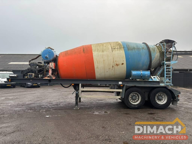 Deom Schmit Betonmixer 10m3 Deutz 6 cilinder engine 10m3 CIFA Mixer - Асфальтоукладочная техника: фото 1 Deom Schmit Betonmixer 10m3 Deutz 6 cilinder engine 10m3 CIFA Mixer - Асфальтоукладочная техника: фото 1