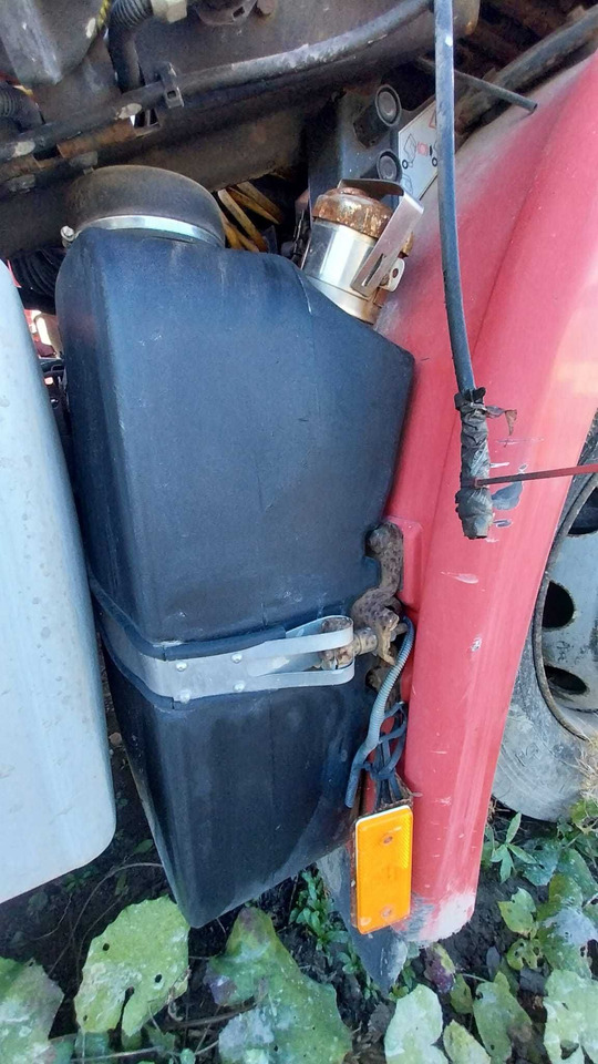 Zbiornik AdBlue IVECO STRALIS 500 - Подготовка топлива: фото 1 Zbiornik AdBlue IVECO STRALIS 500 - Подготовка топлива: фото 1